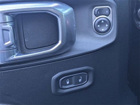 Used 2021 Jeep Wrangler Rubicon image 11