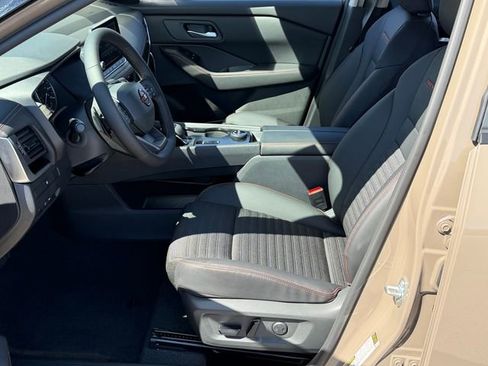 New 2026 Nissan Rogue SV AWD/4WD image 21