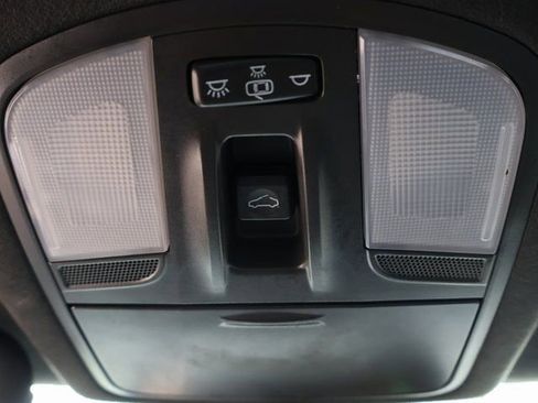 Used 2018 Hyundai Elantra Sport w/ Sport Premium Package 03 FWD image 28