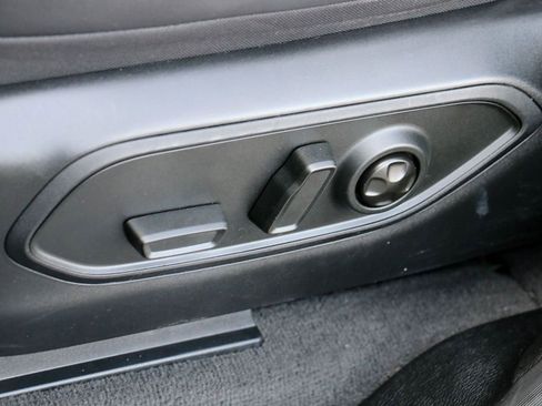 Used 2021 Jeep Grand Cherokee L Limited image 21