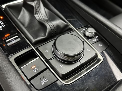 Used 2023 MAZDA MAZDA3 s image 19