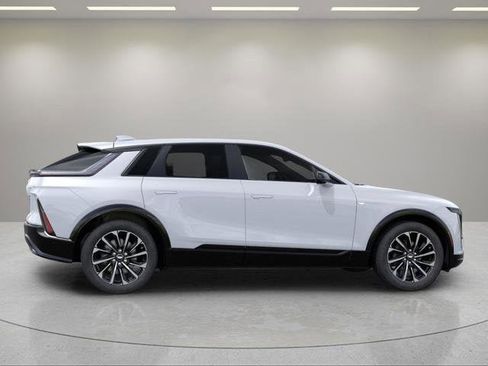New 2026 Cadillac Lyriq Premium Sport image 5