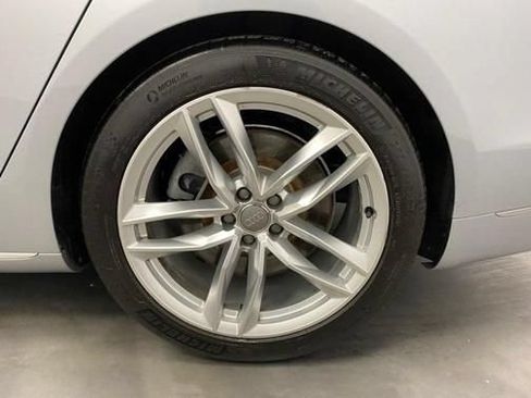Used 2015 Audi A8 4.0T w/ Premium Package AWD/4WD image 18