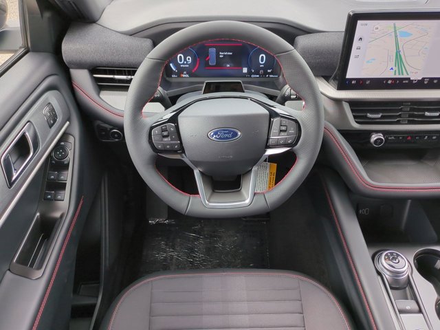 New 2026 Ford Explorer ST-Line w/ ST-Line Street Pack RWD image 16