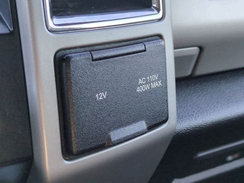 Used 2017 Ford F350 Lariat w/ Chrome Package image 30