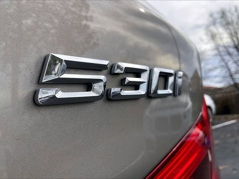 Used 2019 BMW 530i w/ Convenience Package image 11