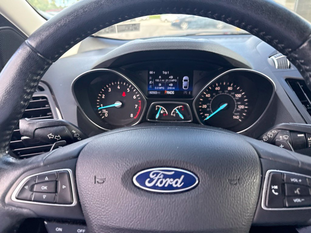 Used 2017 Ford Escape Titanium AWD/4WD image 4