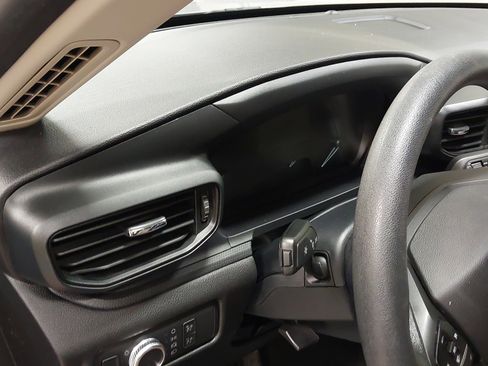 Used 2021 Ford Explorer 4WD image 17