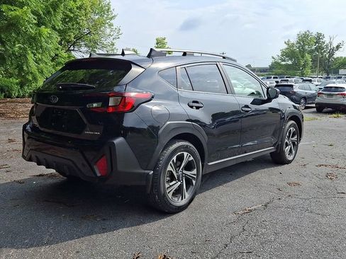 Used 2025 Subaru Crosstrek 2.5i Premium AWD/4WD image 9