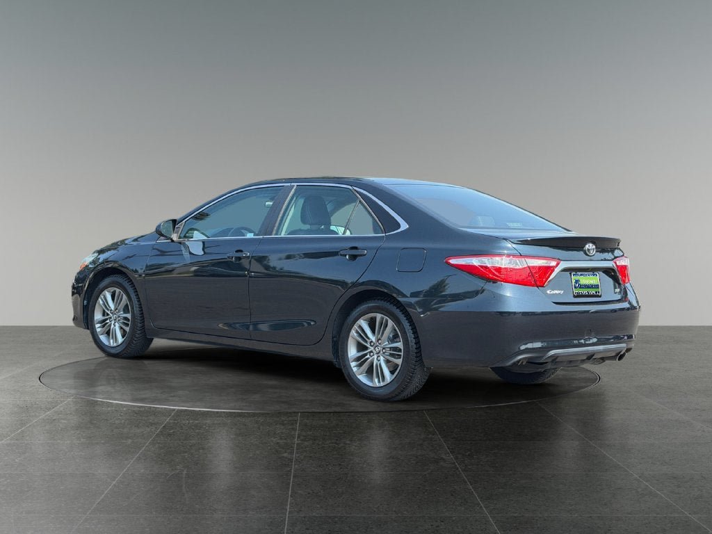 Used 2016 Toyota Camry SE FWD image 7
