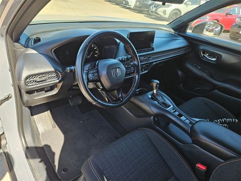 Used 2025 Honda HR-V Sport image 13