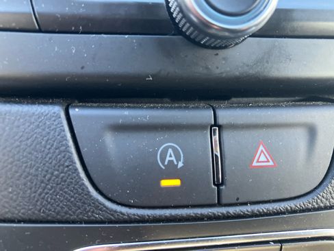 Used 2025 Chevrolet Malibu LT image 23