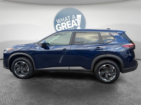 Used 2025 Nissan Rogue SV image 7