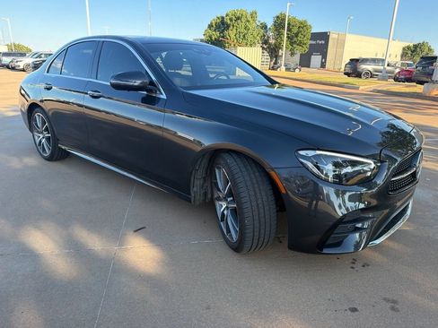 Used 2023 Mercedes-Benz E 350 4MATIC Sedan image 5