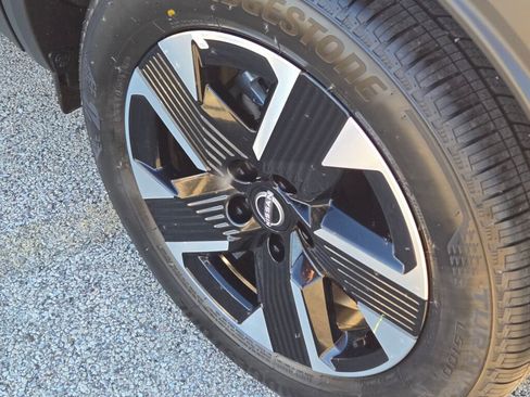 New 2026 Nissan Kicks SV w/ SV Premium Package image 16