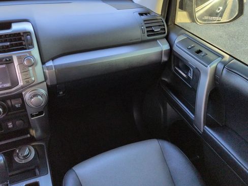 Used 2019 Toyota 4Runner SR5 Premium AWD/4WD image 17