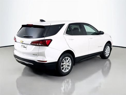 Used 2023 Chevrolet Equinox LT image 9
