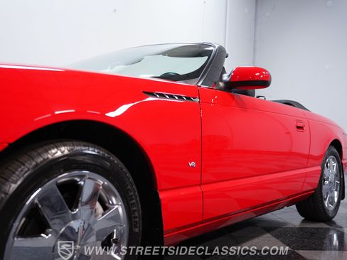 Used 2003 Ford Thunderbird RWD image 18