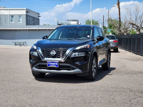 Used 2023 Nissan Rogue SV AWD/4WD image 3
