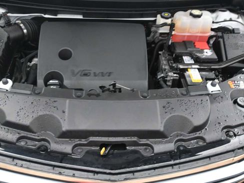 Used 2023 Chevrolet Traverse High Country image 16