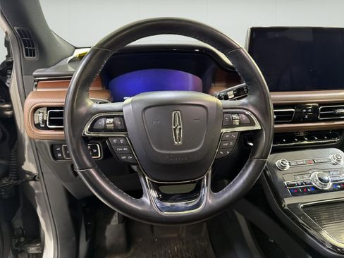 Used 2023 Lincoln Nautilus Reserve w/ Class II Trailer Tow Package AWD/4WD image 15