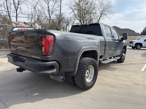 Used 2020 GMC Sierra 3500 Denali w/ Denali Ultimate Package image 3