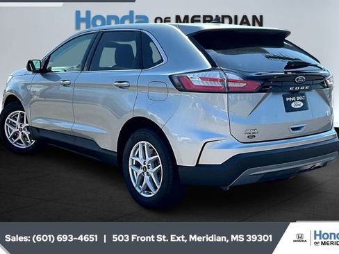 Used 2024 Ford Edge SEL image 2