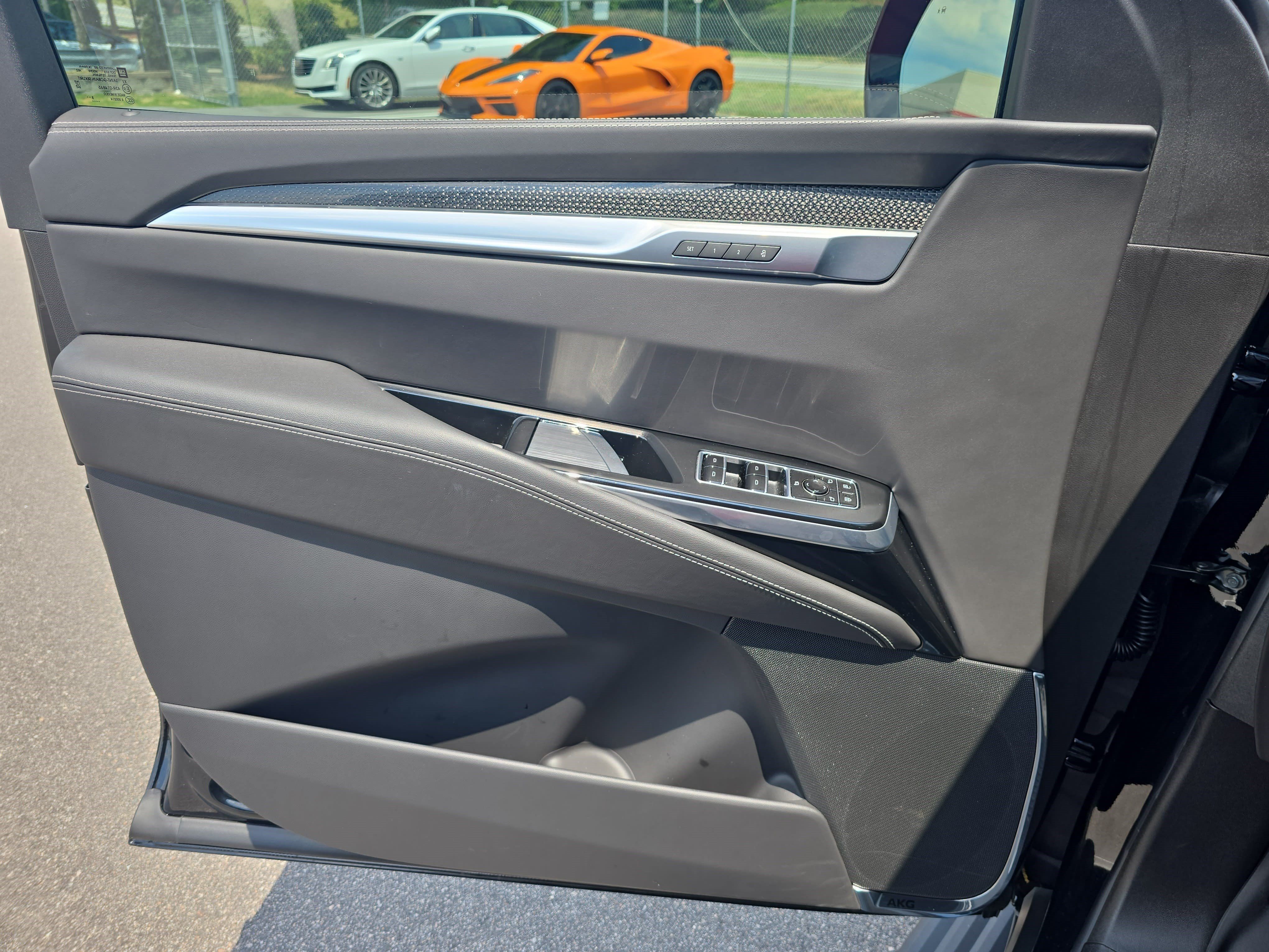 Certified 2026 Cadillac Escalade ESV V AWD/4WD image 28