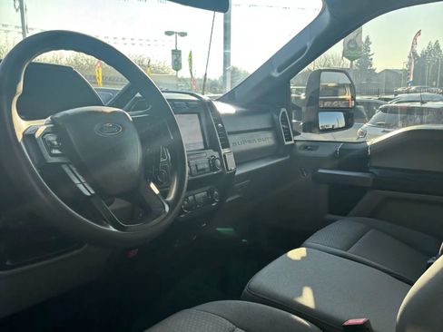 Used 2020 Ford F350 XLT w/ XLT Value Package image 9