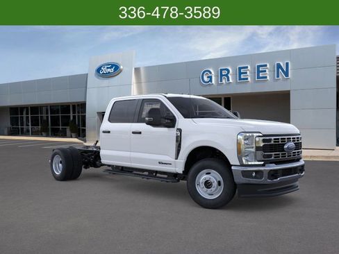 New 2026 Ford F350 XL w/ XL Chrome Package AWD/4WD image 1