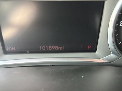 Used 2021 Chevrolet Traverse Premier w/ Redline Edition image 22