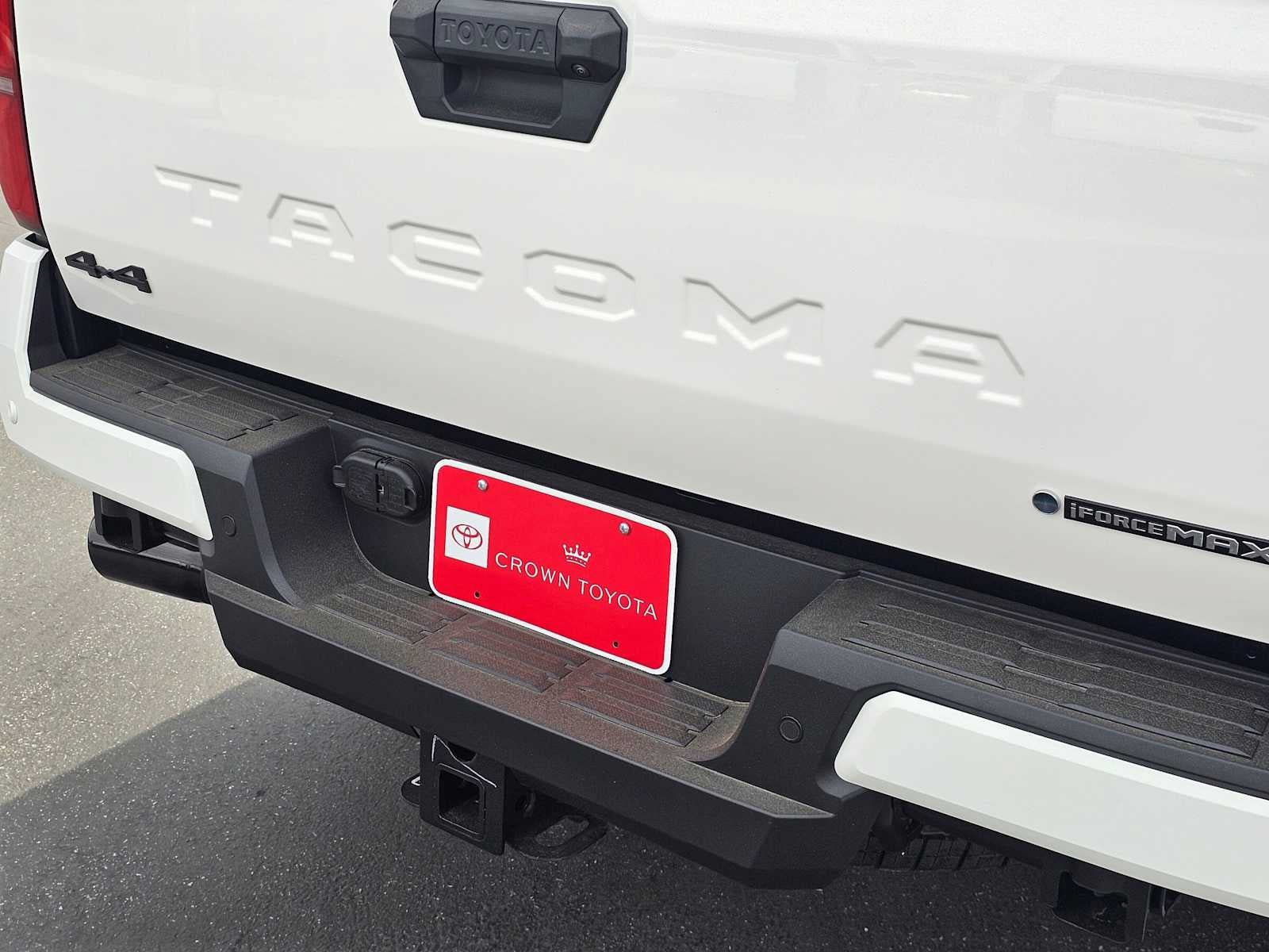New 2026 Toyota Tacoma TRD Off-Road w/ TRD Off Road Upgrade Package AWD/4WD image 13