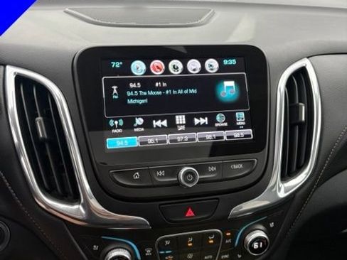 Used 2018 Chevrolet Equinox Premier FWD image 24
