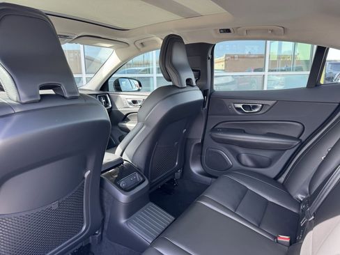 Used 2022 Volvo S60 T8 R-Design Expression w/ Premium Package image 33