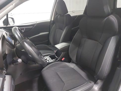Used 2019 Subaru Forester Premium image 14
