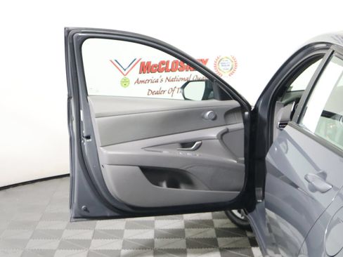 Used 2024 Hyundai Elantra SEL FWD image 23