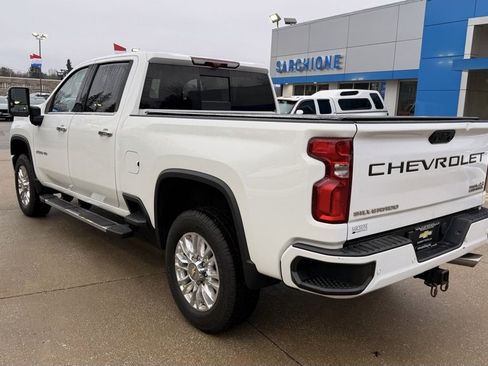 Used 2023 Chevrolet Silverado 2500 High Country w/ Technology Package image 5