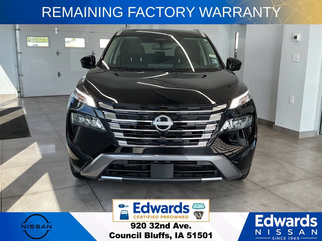 Used 2025 Nissan Rogue SL w/ Tech Package AWD/4WD image 3