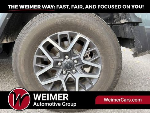 Used 2024 Jeep Wrangler Unlimited Sahara w/ Technology Group AWD/4WD image 8