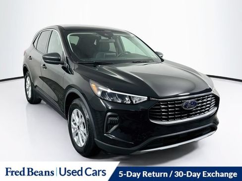 Used 2023 Ford Escape Active AWD/4WD image 1