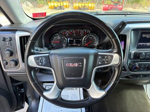 Used 2018 GMC Sierra 1500 SLE w/ SLE Value Package AWD/4WD image 16