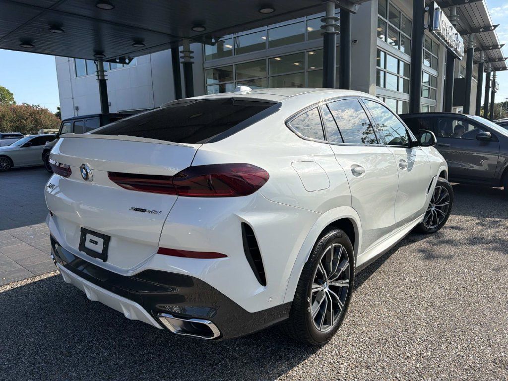 Used 2026 BMW X6 xDrive40i AWD/4WD image 7
