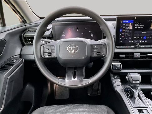 Used 2026 Toyota RAV4 LE AWD/4WD image 6
