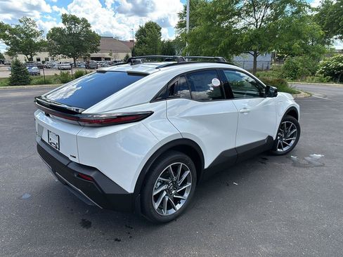 New 2026 Toyota C-HR AWD/4WD image 14