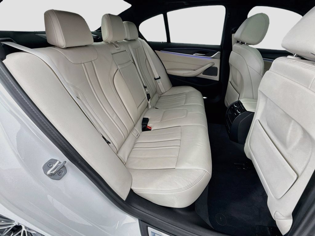 Certified 2023 BMW 530i w/ Premium Package RWD image 21