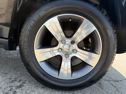 Used 2017 Jeep Compass High Altitude FWD image 10