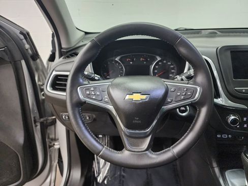 Used 2020 Chevrolet Equinox LT image 14