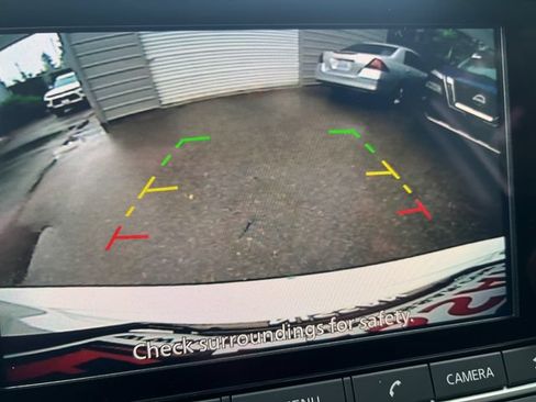 Used 2025 Nissan Altima 2.5 SV FWD image 21