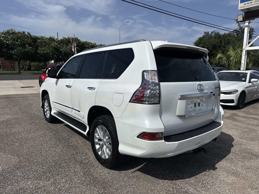 Used 2018 Lexus GX 460 Premium w/ Premium Package AWD/4WD image 6