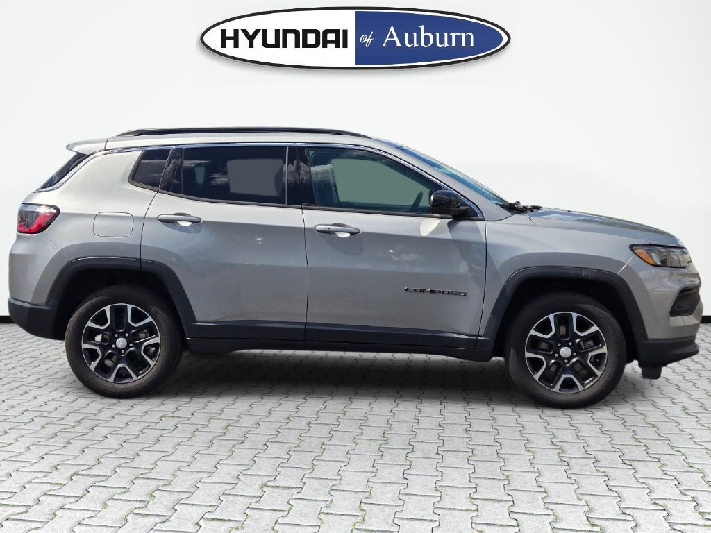 Used 2022 Jeep Compass Latitude AWD/4WD image 4